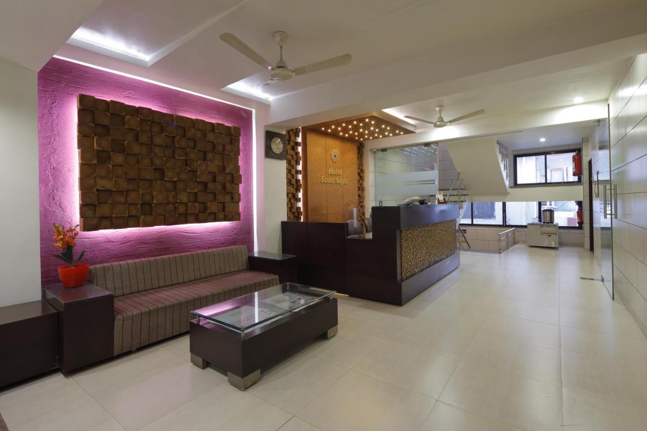 Hotel Good Night Αχμπανταμπάντ Εξωτερικό φωτογραφία