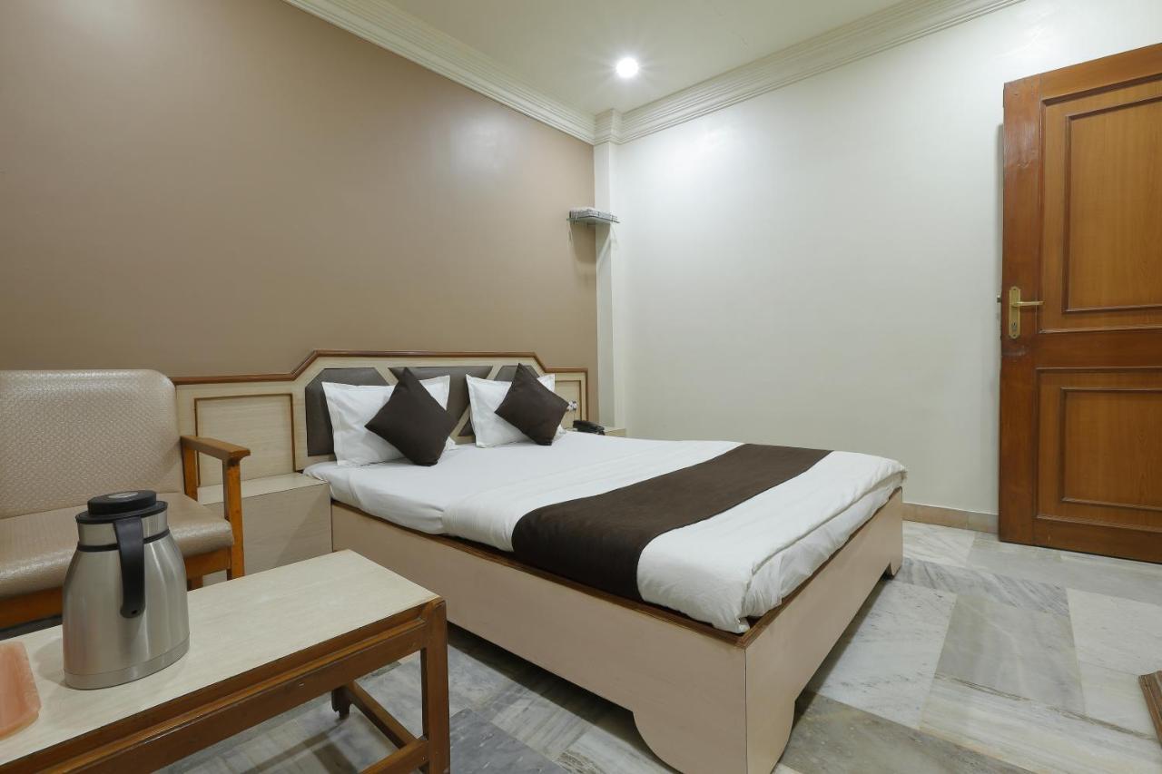 Hotel Good Night Αχμπανταμπάντ Εξωτερικό φωτογραφία
