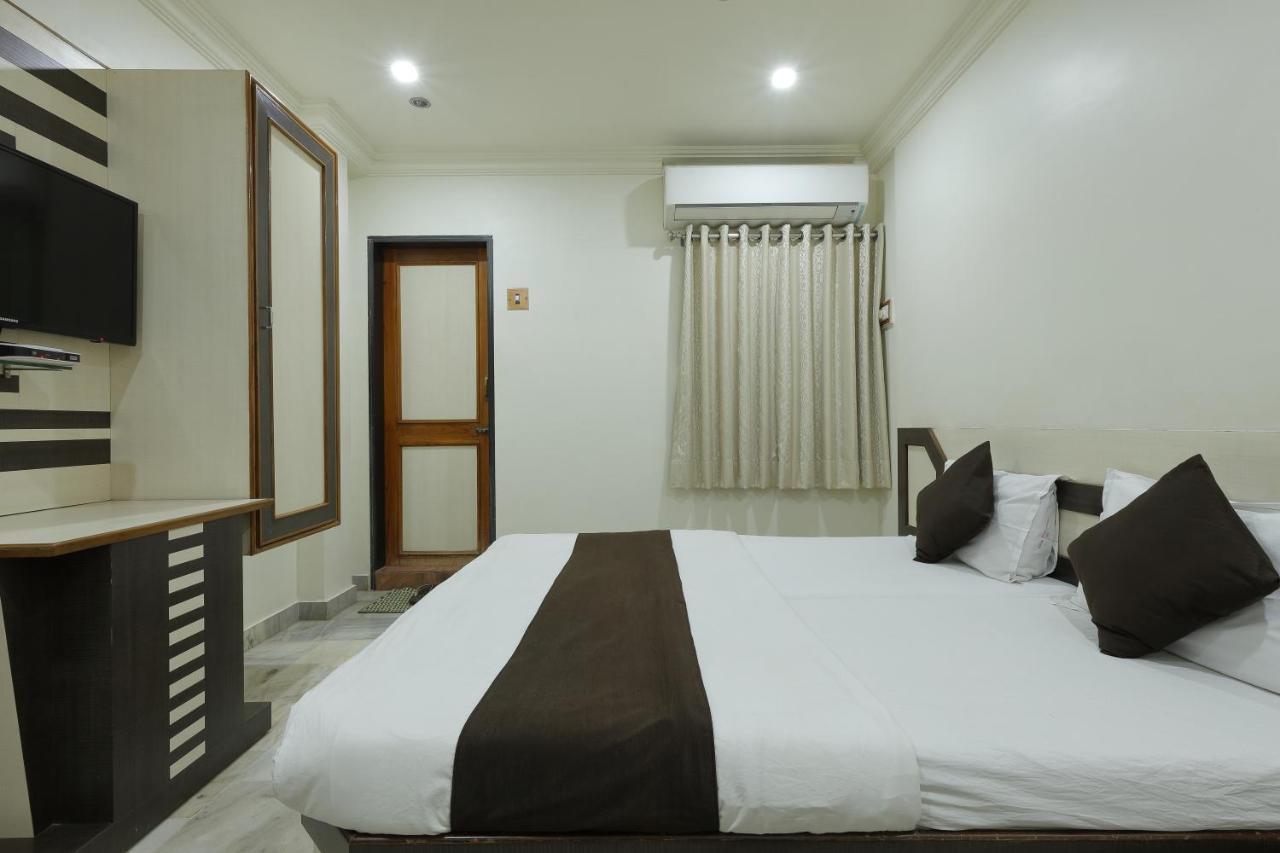 Hotel Good Night Αχμπανταμπάντ Εξωτερικό φωτογραφία