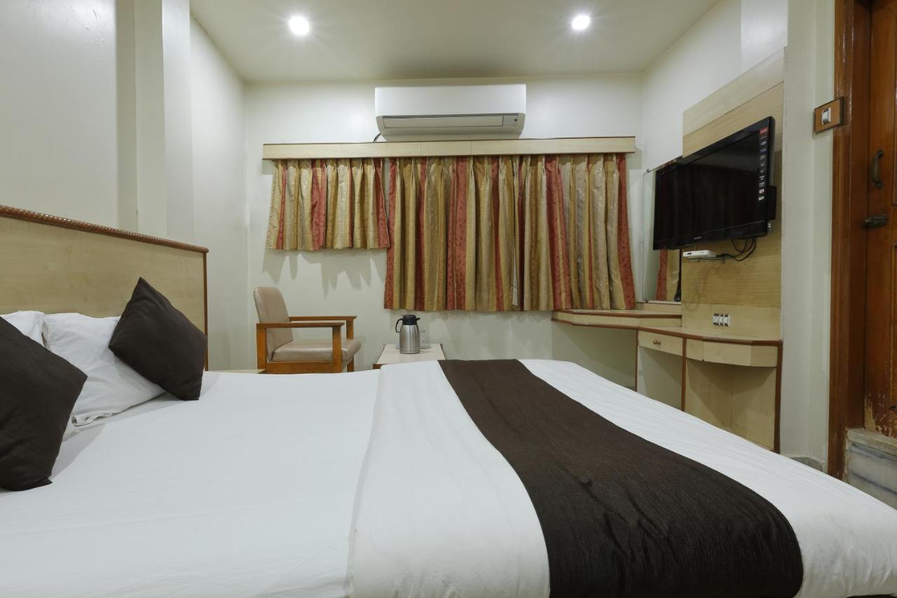 Hotel Good Night Αχμπανταμπάντ Εξωτερικό φωτογραφία